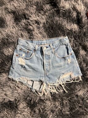 Distressed Light Blue Denim Shorts - Casual High-Rise Style